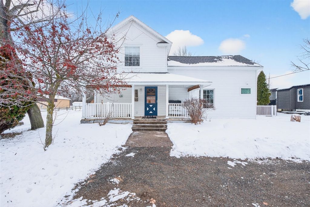 9371 Vining Street, Clarklake, MI 49234