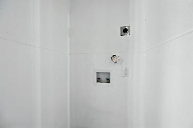 8545 Midpark Road 66, Dallas, TX 75240