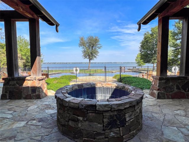 307 Sun Valley, Mabank, TX 75147