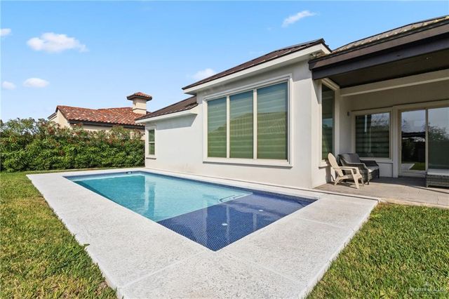 1523 N Aransas Street, Alton, TX 78573