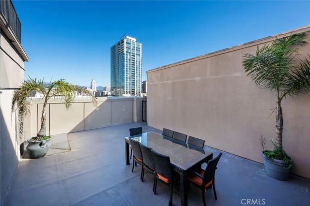 312 W 5th 907, Los Angeles, CA 90013