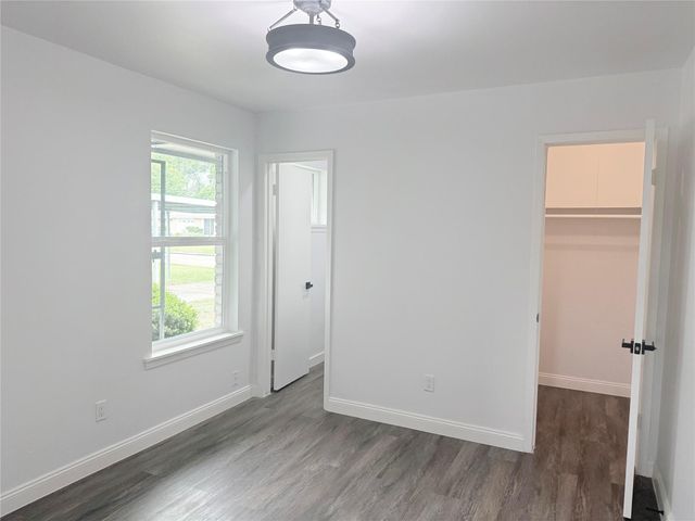 7706 Lakewood Drive, Houston, TX 77016