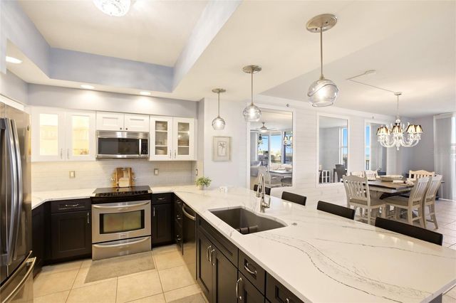 3313 SUNSET KEY CIRCLE 105, Punta Gorda, FL 33955