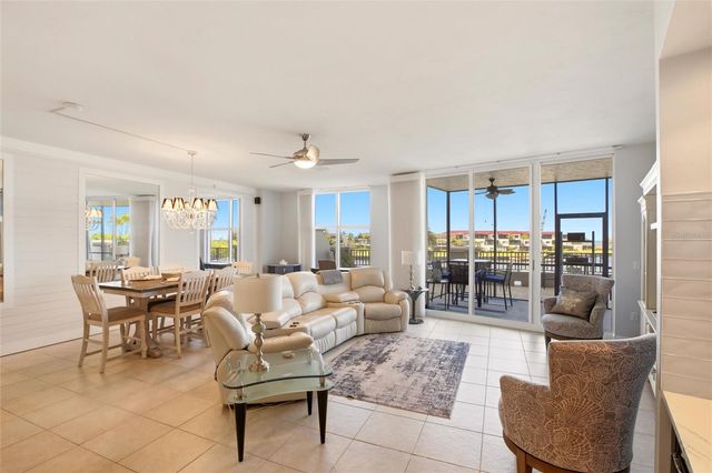 3313 SUNSET KEY CIRCLE 105, Punta Gorda, FL 33955