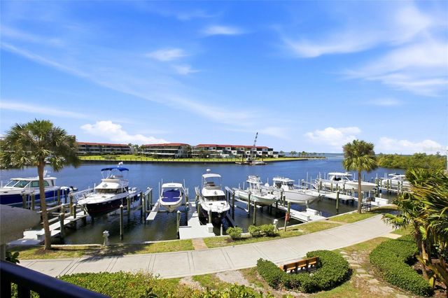 3313 SUNSET KEY CIRCLE 105, Punta Gorda, FL 33955