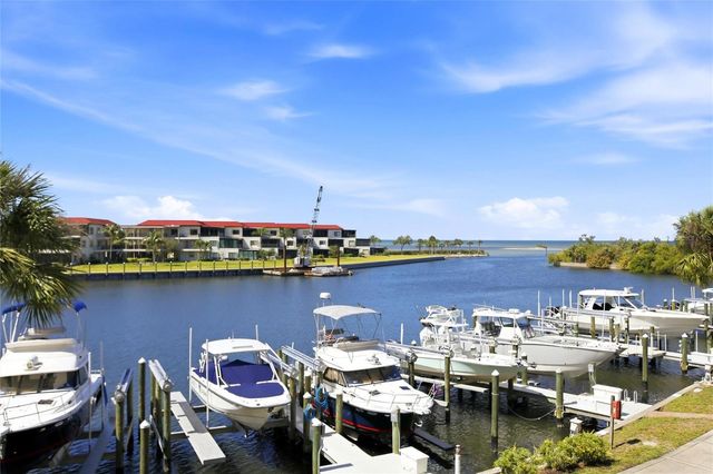 3313 SUNSET KEY CIRCLE 105, Punta Gorda, FL 33955