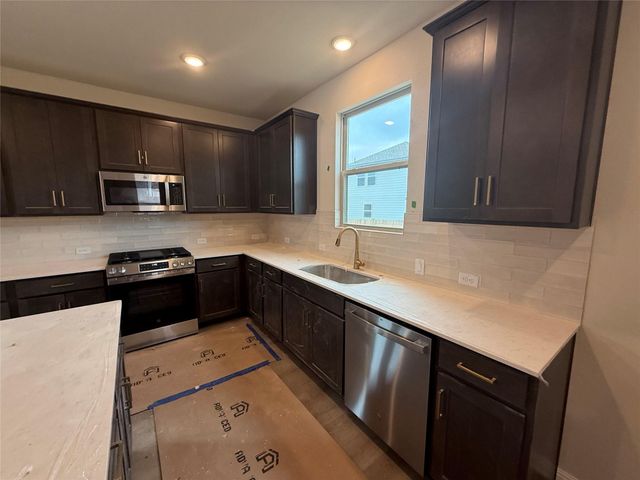 128 Lions Tail CV, San Marcos, TX 78666