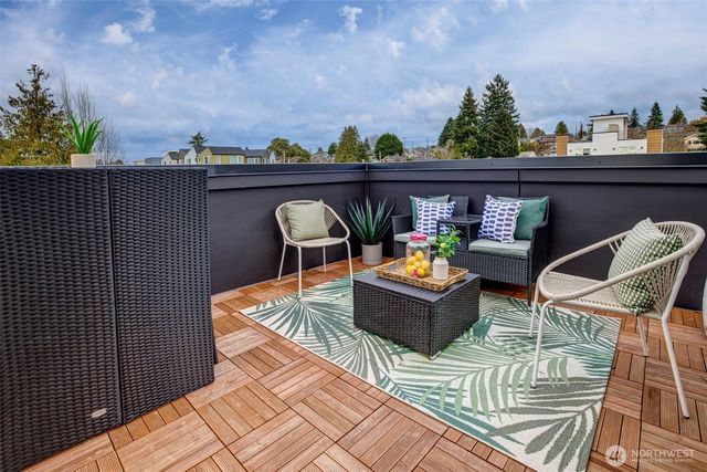 6400 Fauntleroy Way SW, Seattle, WA 98136