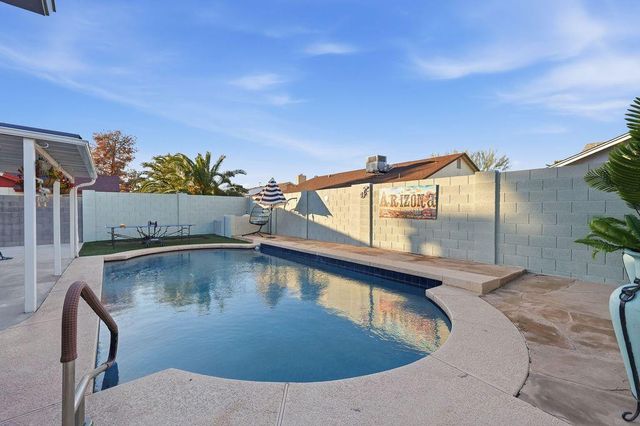 7926 W Dahlia Drive, Peoria, AZ 85381