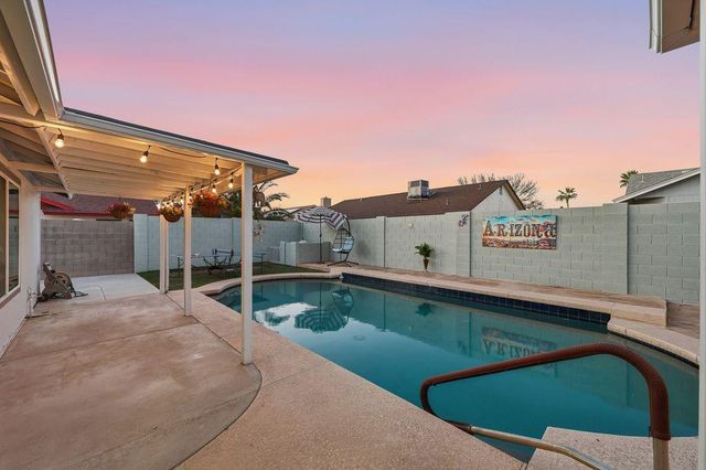 7926 W Dahlia Drive, Peoria, AZ 85381