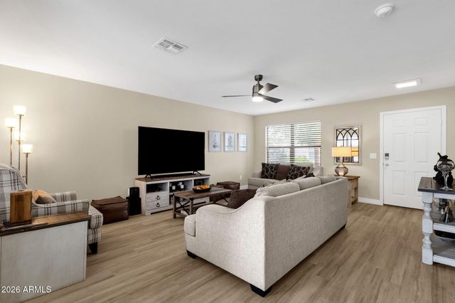 2274 E PEACH TREE Drive, Chandler, AZ 85249