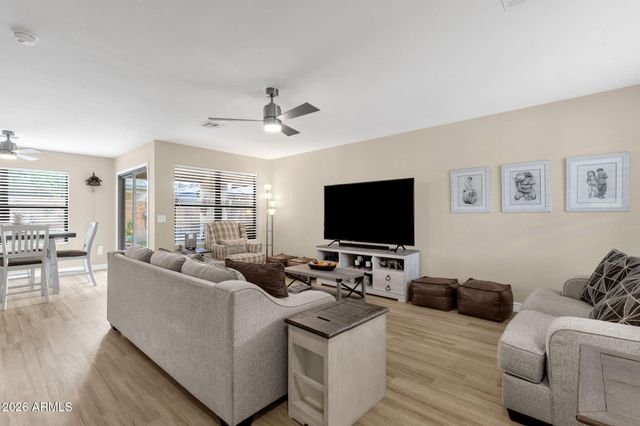 2274 E PEACH TREE Drive, Chandler, AZ 85249