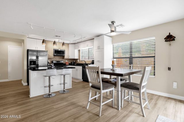 2274 E PEACH TREE Drive, Chandler, AZ 85249