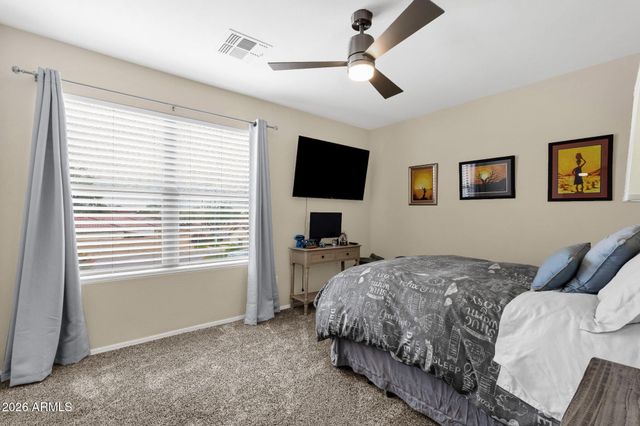 2274 E PEACH TREE Drive, Chandler, AZ 85249