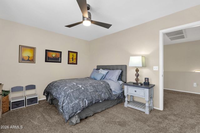 2274 E PEACH TREE Drive, Chandler, AZ 85249
