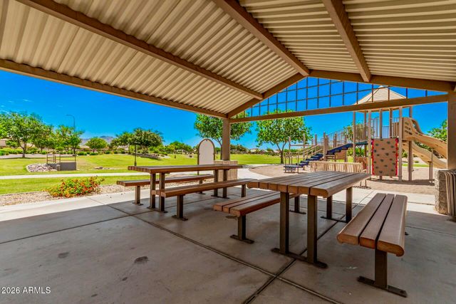 2274 E PEACH TREE Drive, Chandler, AZ 85249