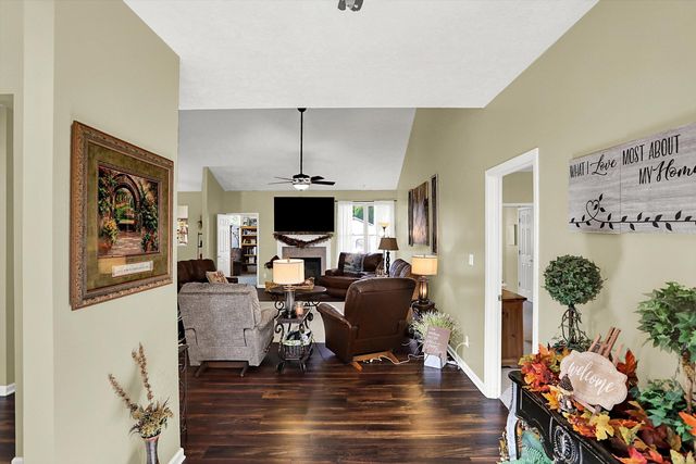 1502 Sutton Street, Alexandria, IN 46001