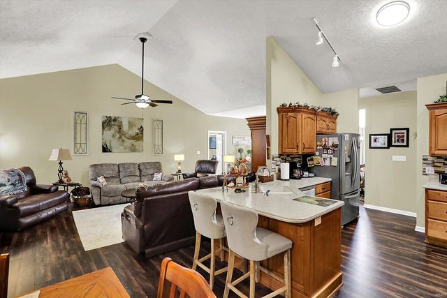 1502 Sutton Street, Alexandria, IN 46001