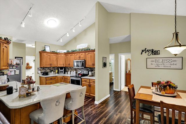 1502 Sutton Street, Alexandria, IN 46001