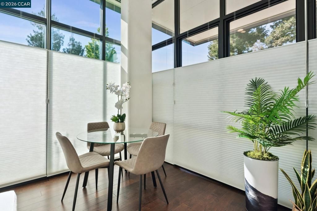 Image 18 of property listing at 210 Lafayette Circle 101, Lafayette, CA 94549