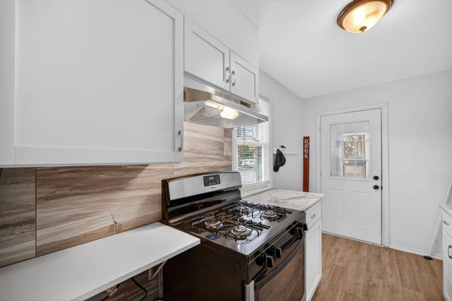 4004 2nd Avenue, Des Moines, IA 50313