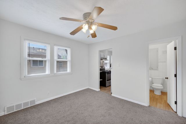 4004 2nd Avenue, Des Moines, IA 50313