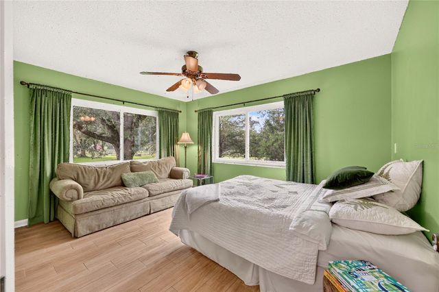 11281 N CIRCLE M AVENUE, Dunnellon, FL 34433