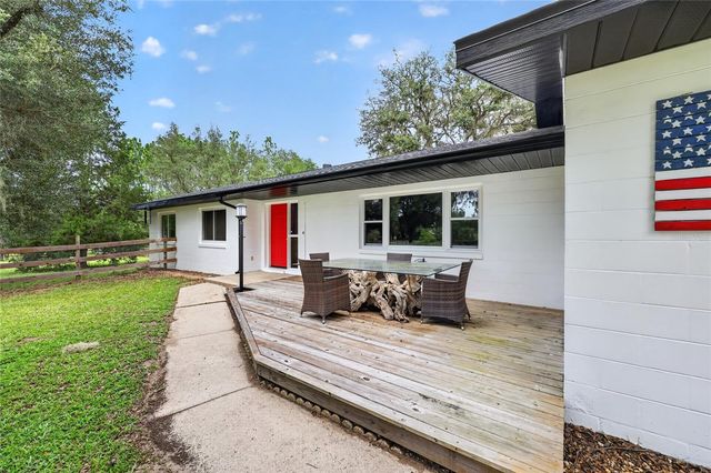 11281 N CIRCLE M AVENUE, Dunnellon, FL 34433