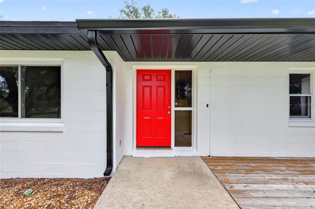 11281 N CIRCLE M AVENUE, Dunnellon, FL 34433
