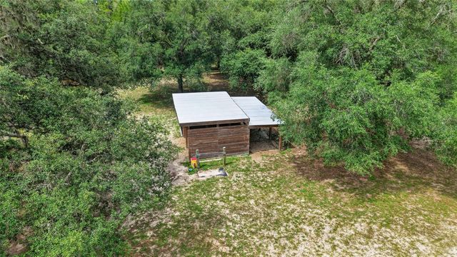 11281 N CIRCLE M AVENUE, Dunnellon, FL 34433
