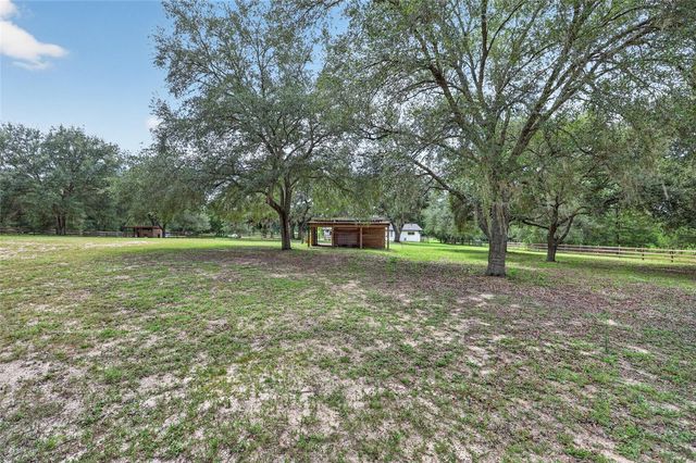 11281 N CIRCLE M AVENUE, Dunnellon, FL 34433
