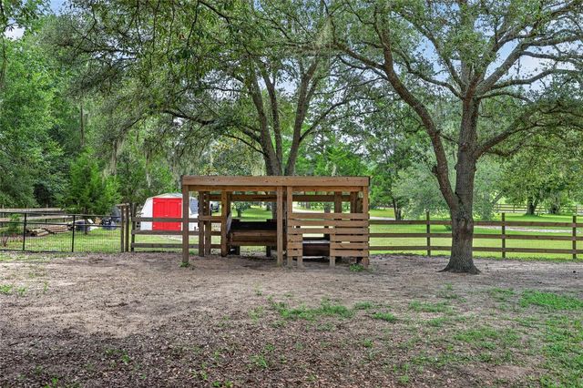 11281 N CIRCLE M AVENUE, Dunnellon, FL 34433