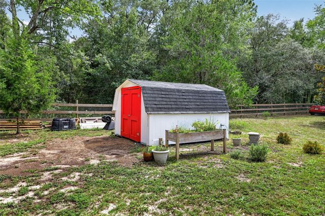 11281 N CIRCLE M AVENUE, Dunnellon, FL 34433