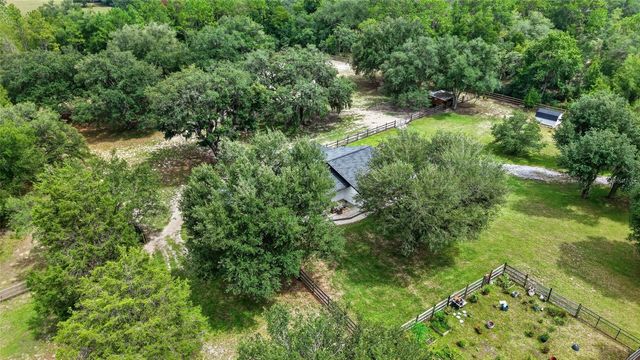11281 N CIRCLE M AVENUE, Dunnellon, FL 34433