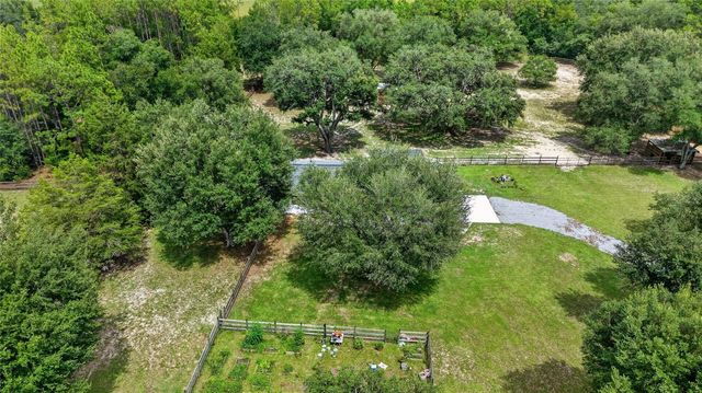 11281 N CIRCLE M AVENUE, Dunnellon, FL 34433