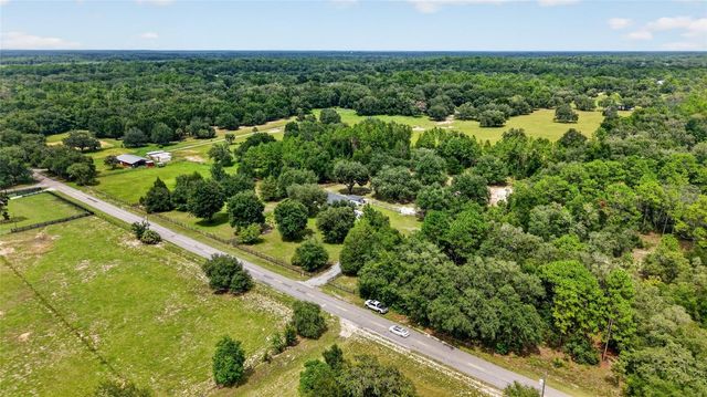 11281 N CIRCLE M AVENUE, Dunnellon, FL 34433