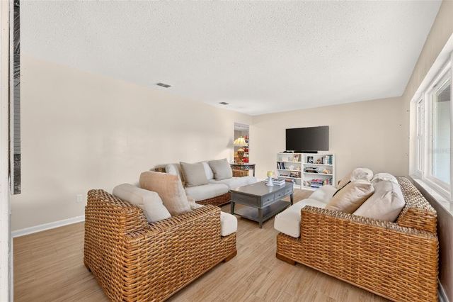 11281 N CIRCLE M AVENUE, Dunnellon, FL 34433