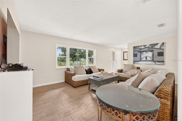 11281 N CIRCLE M AVENUE, Dunnellon, FL 34433