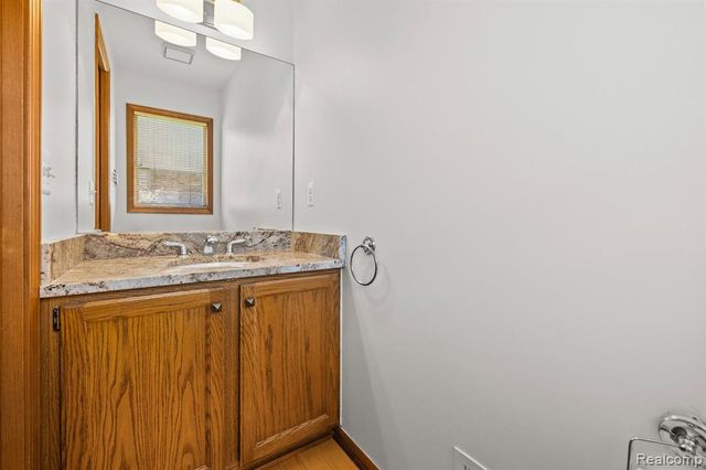 37781 Pickford Drive, Livonia, MI 48152