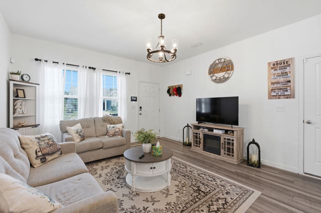 152 Plantersfield Dr., Conway, SC 29526