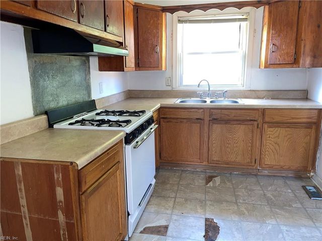 403 Dwight DR, Portsmouth, VA 23701