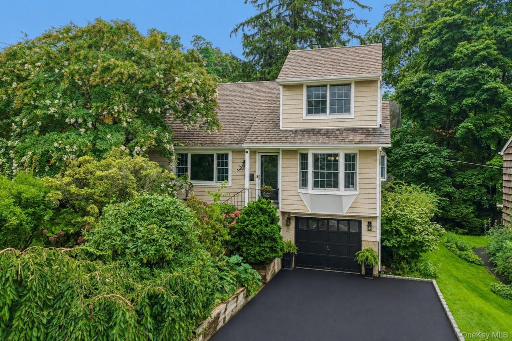 4 Beach Avenue, Northport, NY 11768 — photo 2