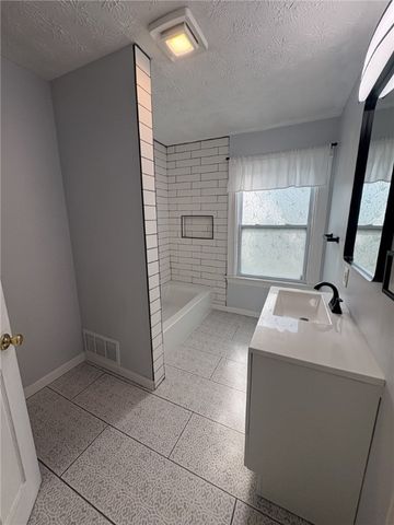 176 Selye Terrace, Rochester, NY 14613