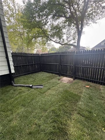 176 Selye Terrace, Rochester, NY 14613