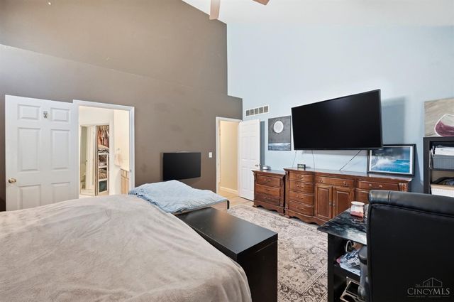 12173 Crestfield Court, Symmes Twp, OH 45249