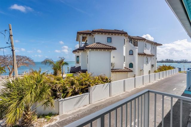 117 7TH STREET N 35, Bradenton Beach, FL 34217