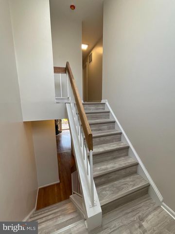 6901 WOODSTREAM LN, Lanham, MD 20706