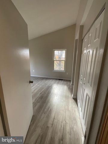 6901 WOODSTREAM LN, Lanham, MD 20706