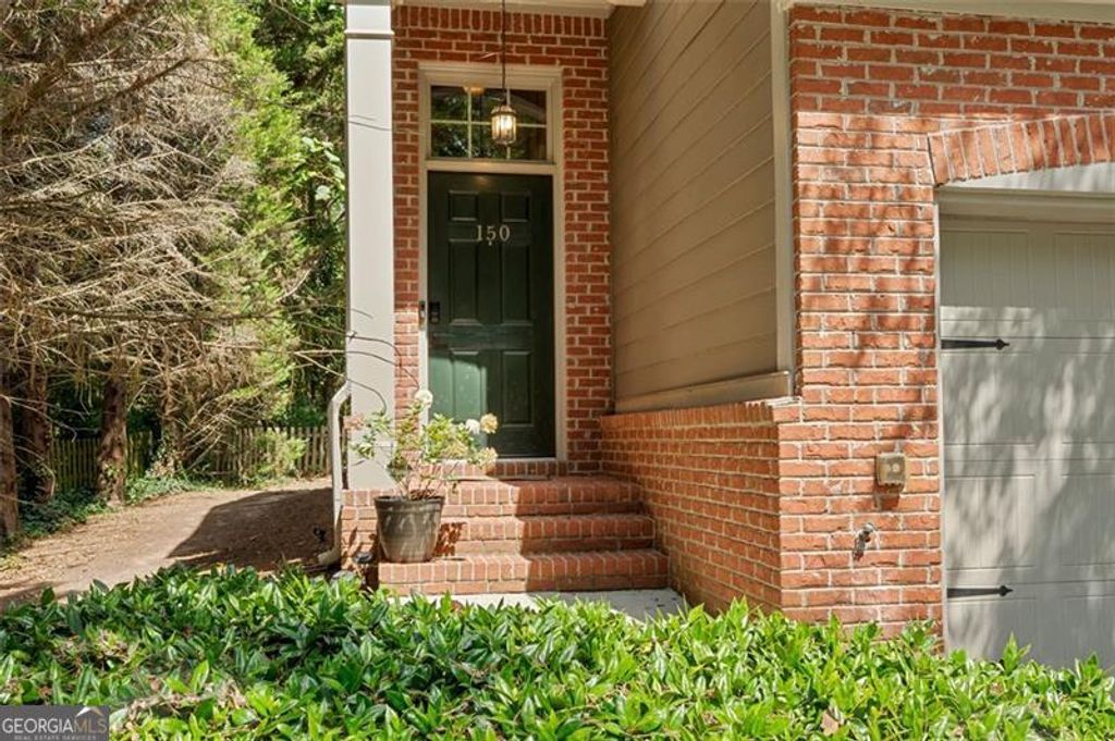 150 CREIGHTON Lane, Marietta, GA 30008