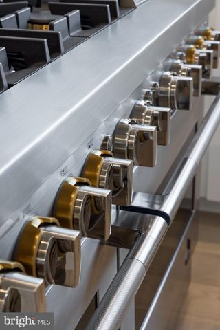 7605 GREENSPRING AVE, Pikesville, MD 21208